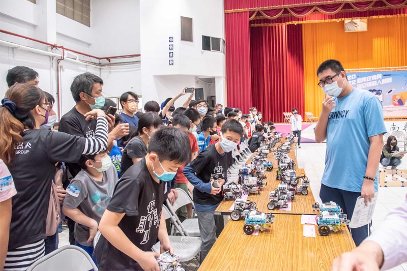 嘉藥反毒與資安機器人競賽超過188組參賽隊伍