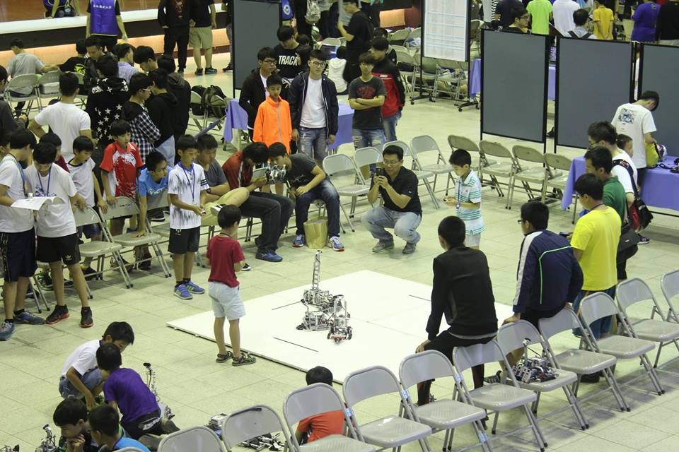 2016亞洲智慧型機器人大賽競爭激烈