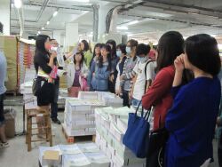 2013 special employment program in the English Publishing Industry: field trip to Shi-Yi Publishing Company