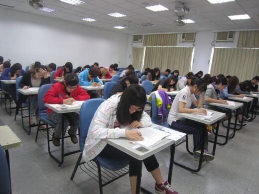 學生參加CSEPT大學校院英語能力測驗