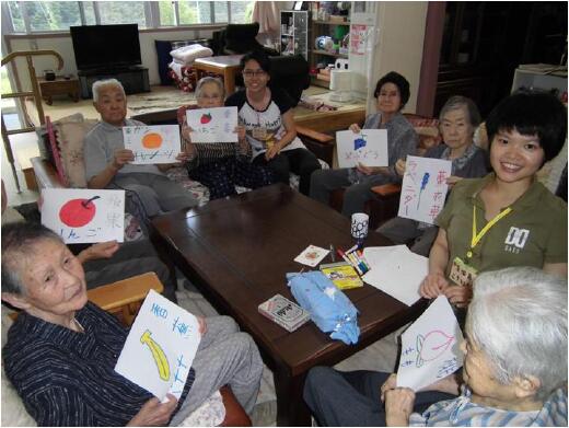 本系學生在日本老人機構實習情形