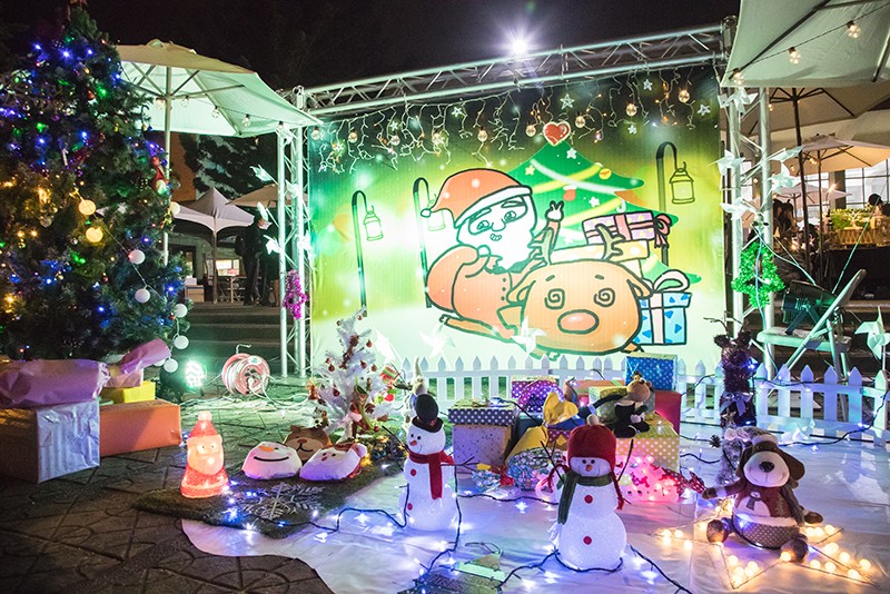 一連3天的「冬季耶誕嘉年華」夜間的裝置藝術讓校園角落更溫馨