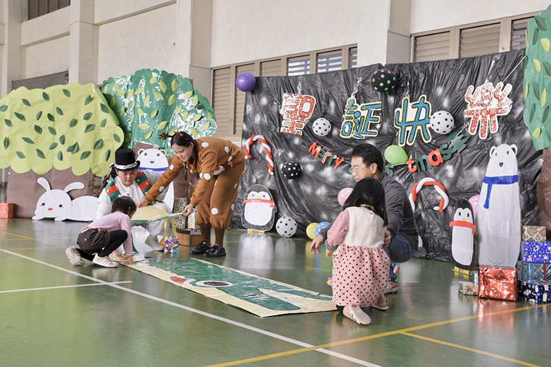 藉由拼圖遊戲培養幼兒對各種形狀的認識