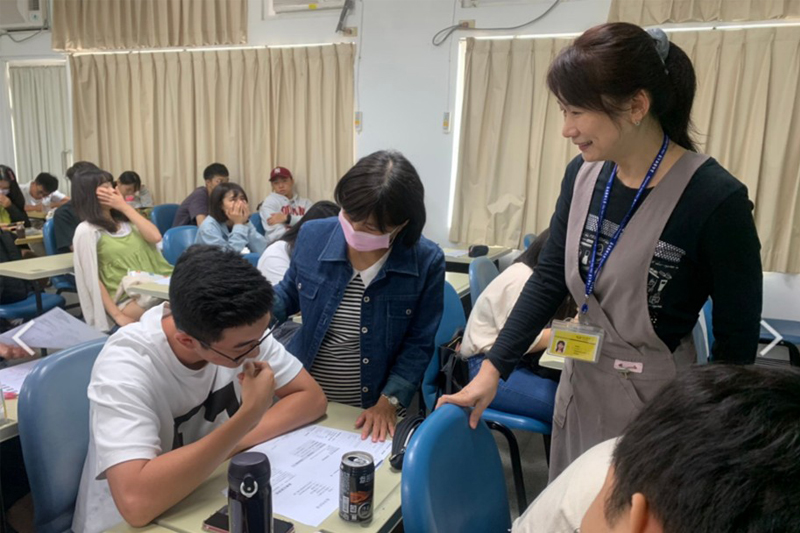 嘉藥保健營養系黃惠玲老師執行教學實踐研究計畫案已連續四年