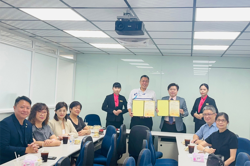 嘉藥觀光系與台南旅行公會簽署產業合作備忘錄