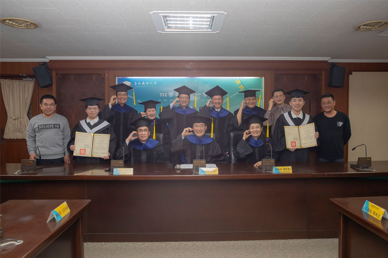 嘉南藥理大學今舉辦優異學生提早畢業微型畢業典禮