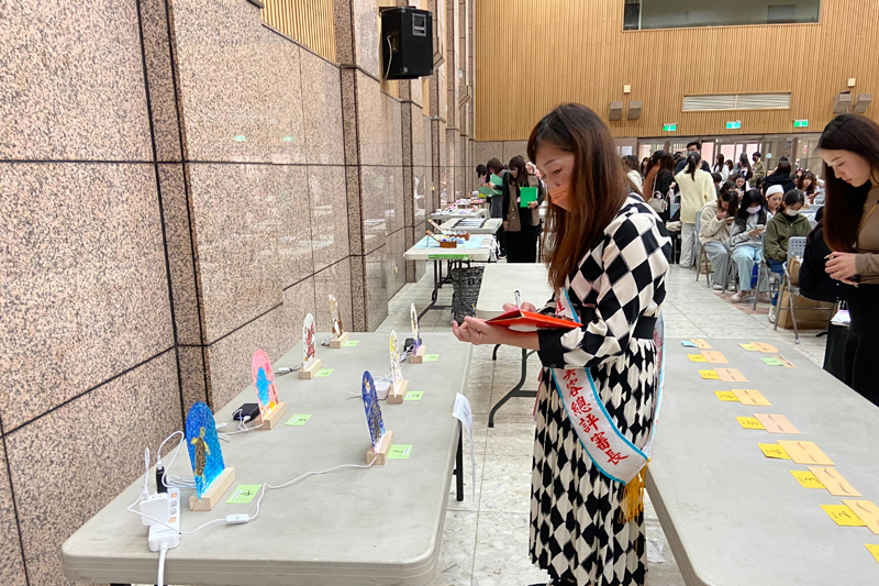 「休閒療癒水波紋板畫」展示