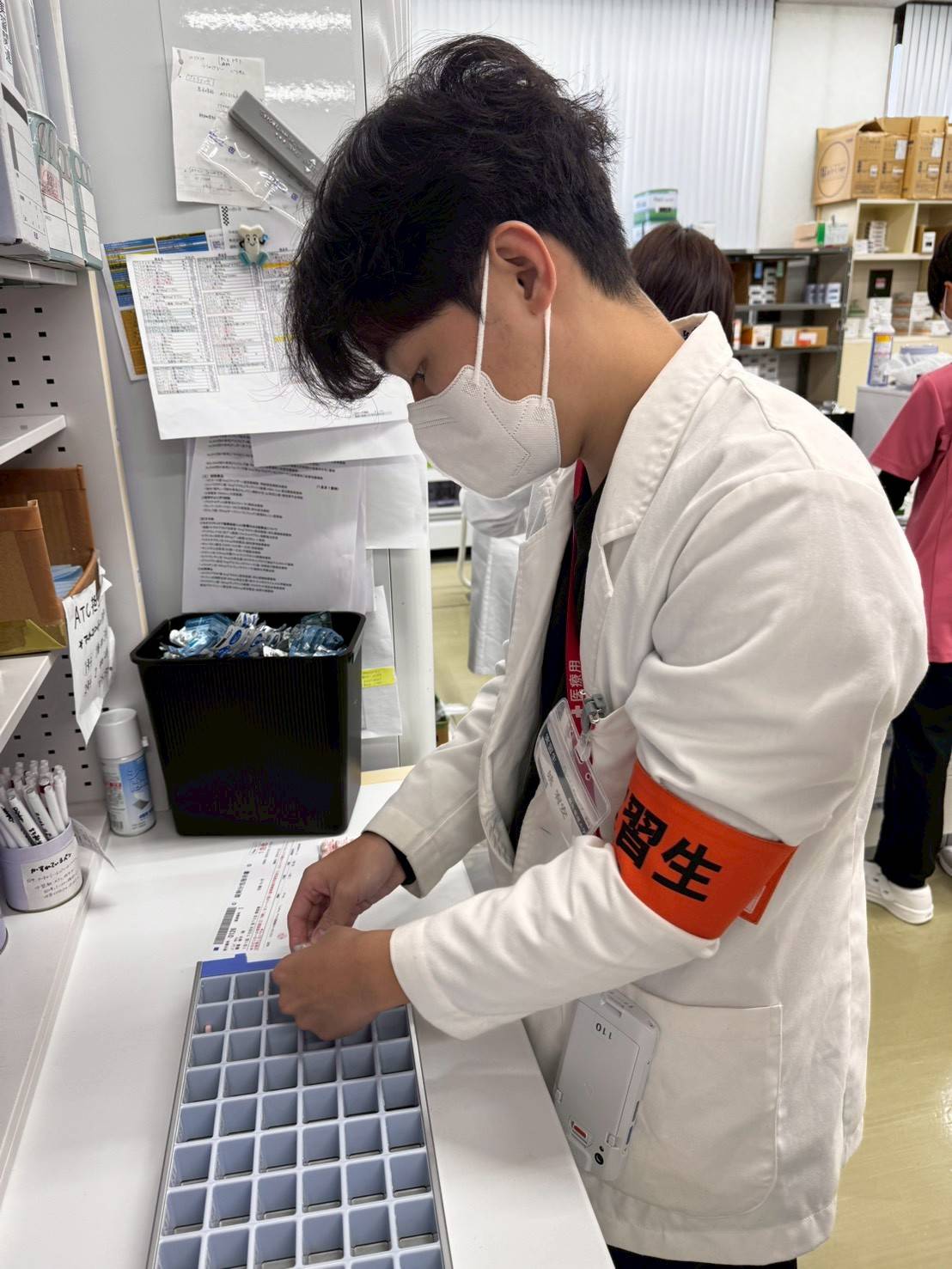 嘉藥藥學系學生在日本八王子藥技中心進行藥師見習