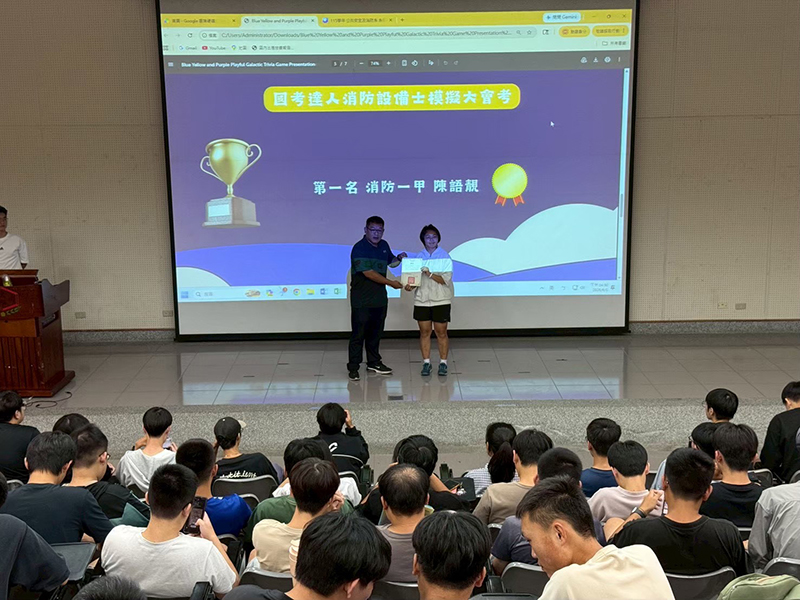 嘉藥消防系陳語靚在校內國考模擬考試中拿下第一名