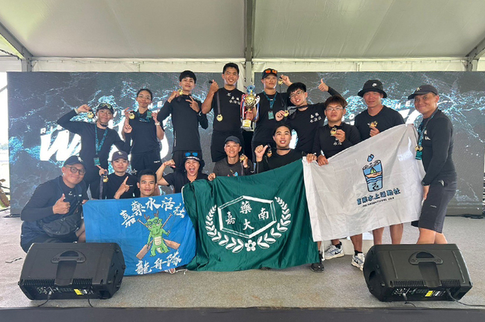 嘉藥水上活動社創佳績！勇奪新加坡國際龍舟賽冠軍