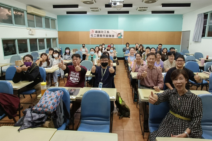 38嘉藥社工師誕生 國考通過116%成長