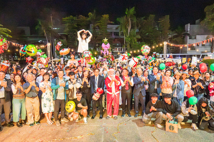 嘉藥「粉亮甲子」聖誕點燈璀璨登場