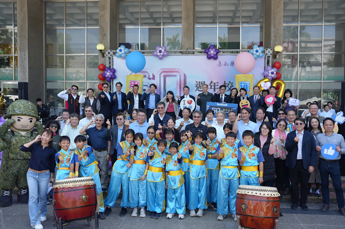 璀璨嘉藥迎甲子！ 校慶嘉年華暨保嘉衛民軍事展震撼登場