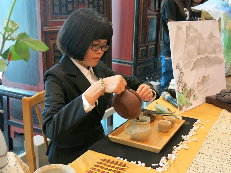 生活三乙學生作品   精緻茶席「墨」