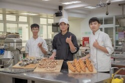 Mr. Ping-Chung Hang Won Southern Division Bread Making Champion in the 51st National Vocational Training Competiteion