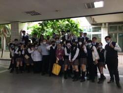 Visiting students from senior high school