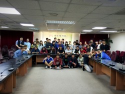 Teachers and students on a field trip to Tainan Hospital, MOHW