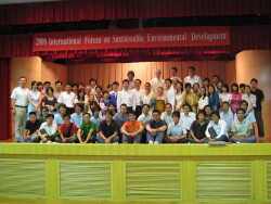 Group photo with Thai and Vietnamese students at the 2008 International Conference